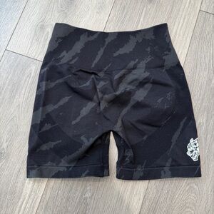 Wolves Black Women's seamless Shorts